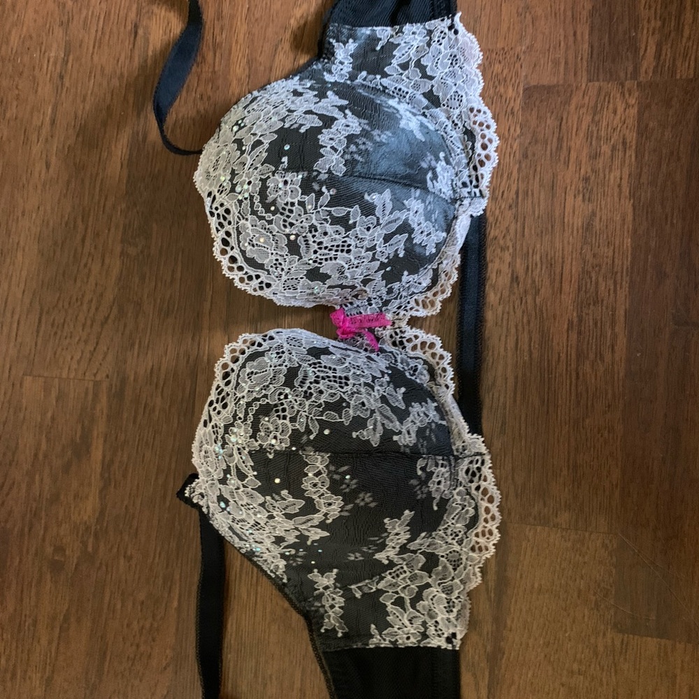 Victoria secret lace bra